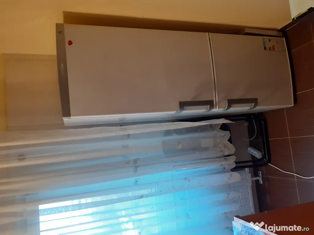 Închiriez garsoniera în  Lăpuș 