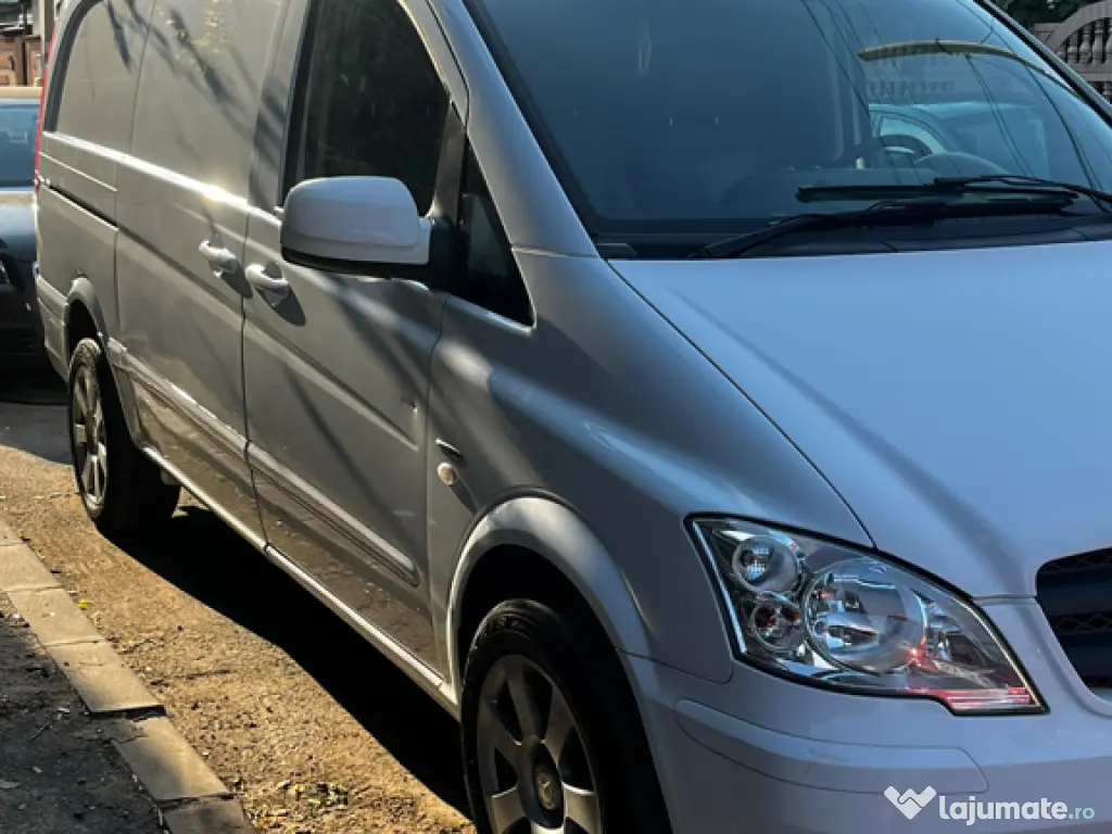 Vând Mercedes Vito 2011 