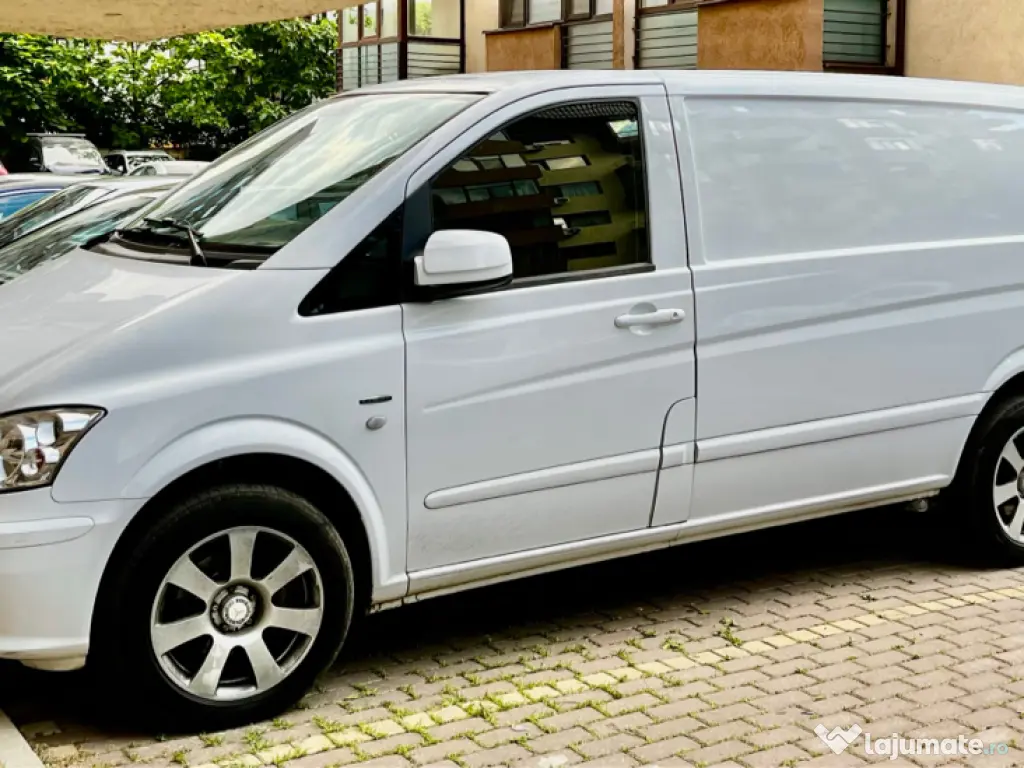 Vând Mercedes Vito 2011 
