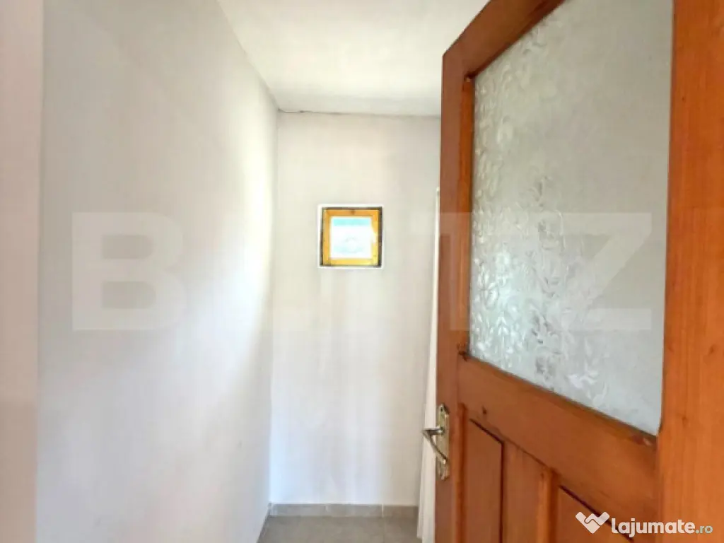 Casa 3 camere, 130 mp, 400 teren, 4 parcari, zona Valea Chin 
