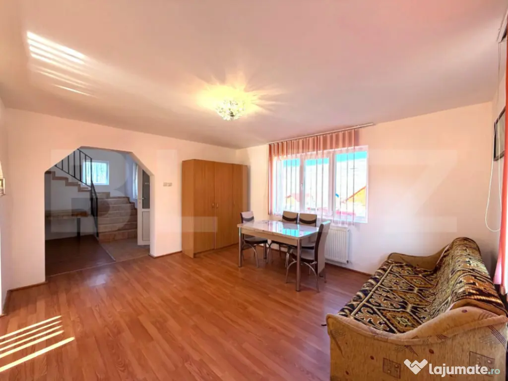 Casa 3 camere, 130 mp, 400 teren, 4 parcari, zona Valea Chin 