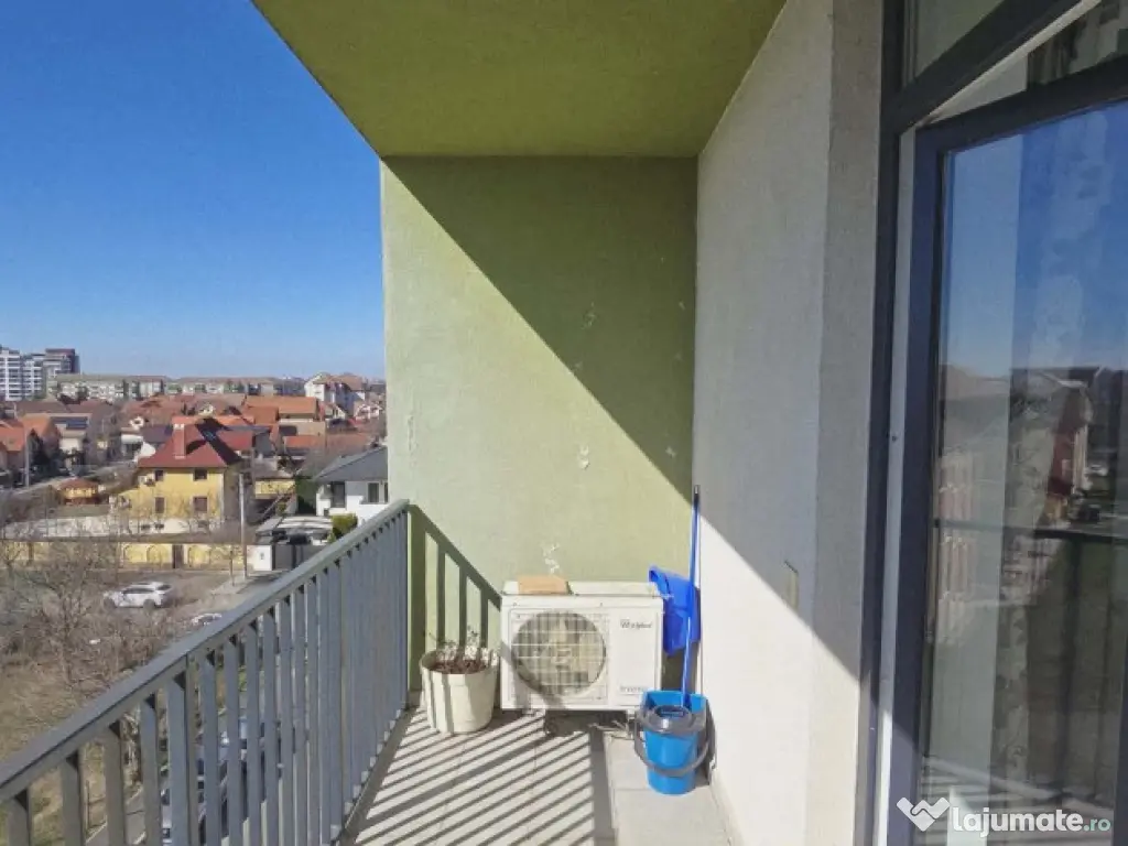 Apartament 3 camere de vânzare, cart. Prima Sova 