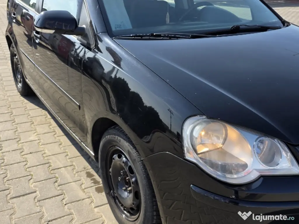 închiriez garsonieră 