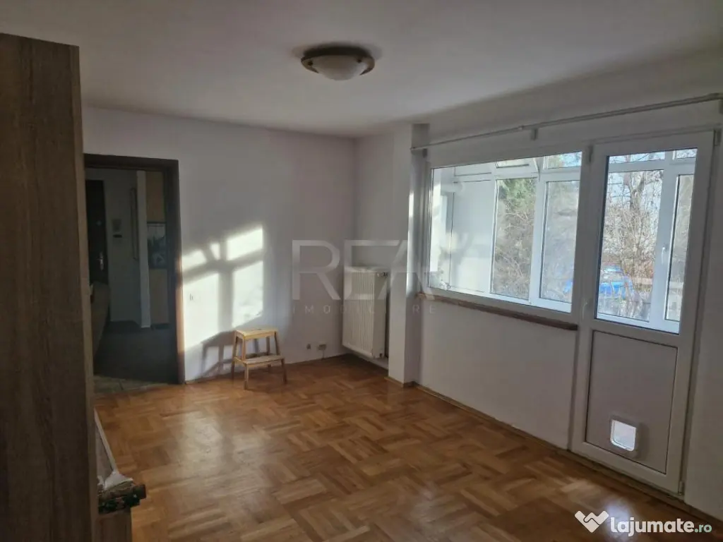 3 camere Titan, centrală, inst. schimb., an 1969, metrou, 6 