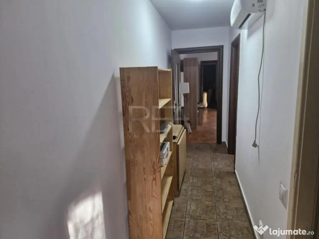 3 camere Titan, centrală, inst. schimb., an 1969, metrou, 6 