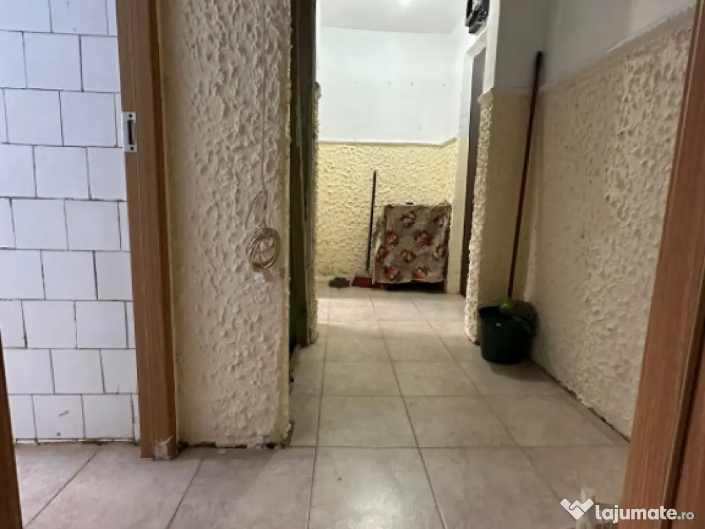 - Apartament 3 camere confort 2, Obor, etaj 2. 