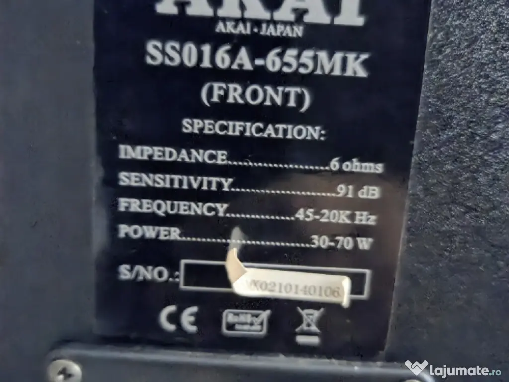 boxe akai pasive podea 
