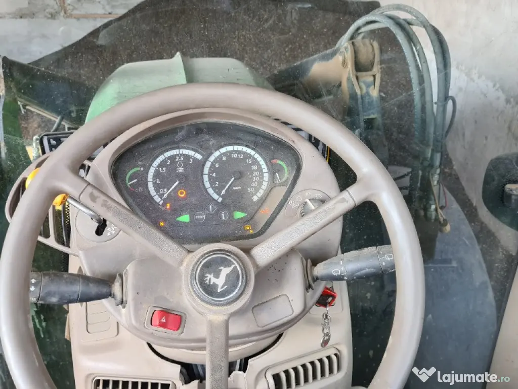Tractor JOHN DEERE 6630 cu incarcator 