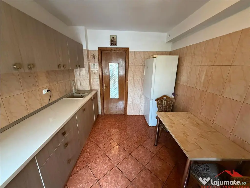 Apartament 3 camere, etaj 1, zona Kaufland, 83mp, predare im 