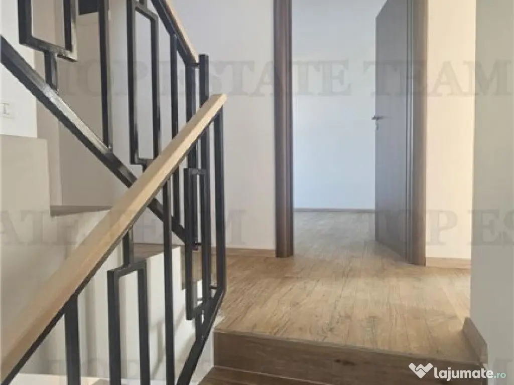 Vila lux 4 camere mansarda 52mp in Chiajna 