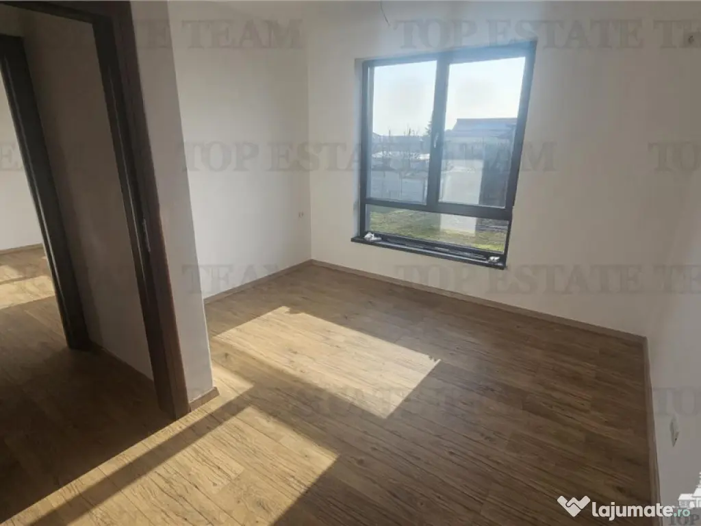 Vila lux 4 camere mansarda 52mp in Chiajna 