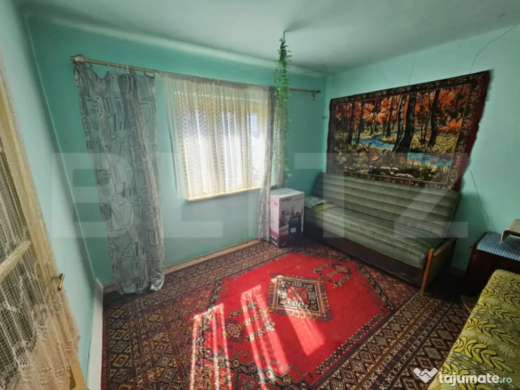 Casă 4 camere, teren generos de 3.800 mp, Măgina, comuna