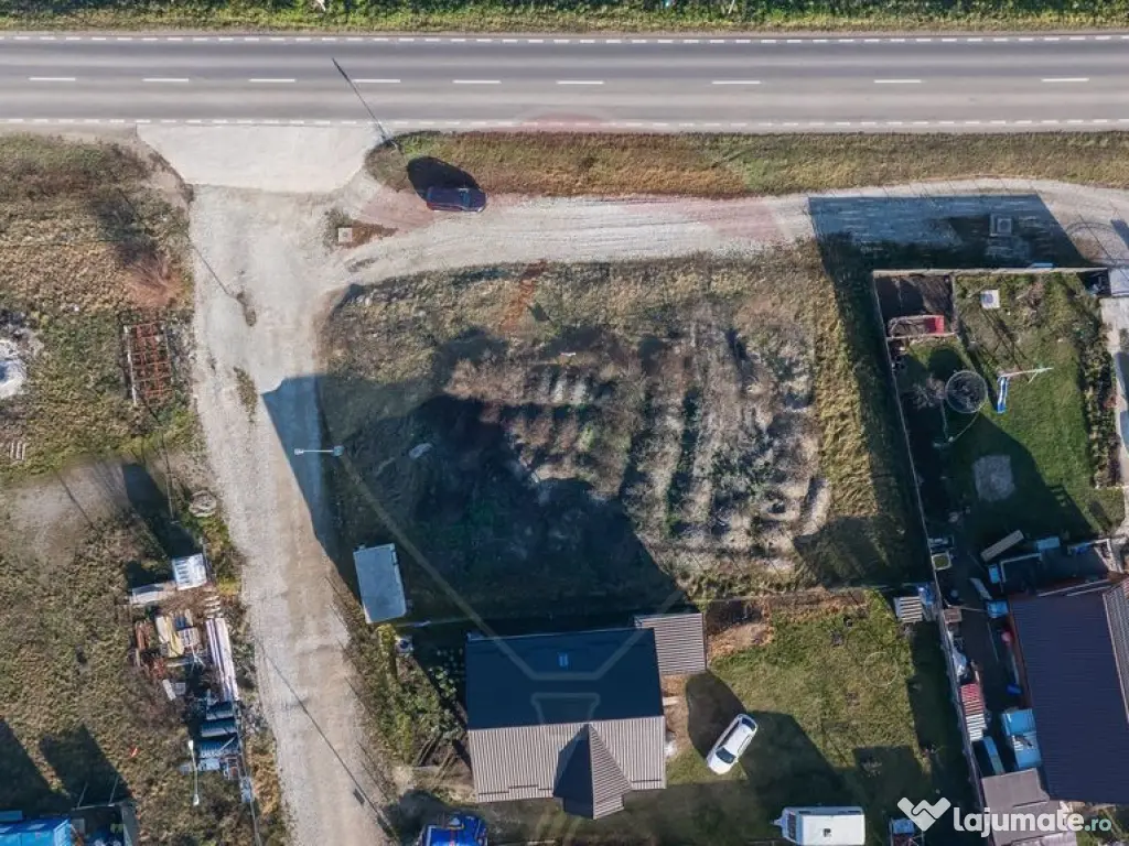 Teren intravilan cu dublu front stradal I Poiana Craitelo... 