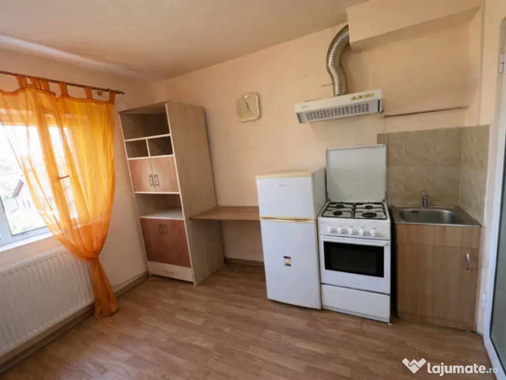 Garsonieră zona Girocului 