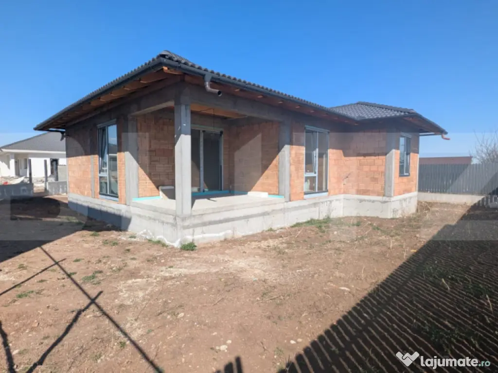 Casa moderna, pe un singur nivel, zona cetate