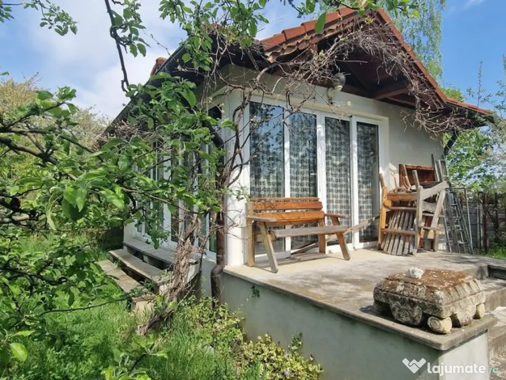 Casa - 1500 mp de teren - zona rezidențială schit 