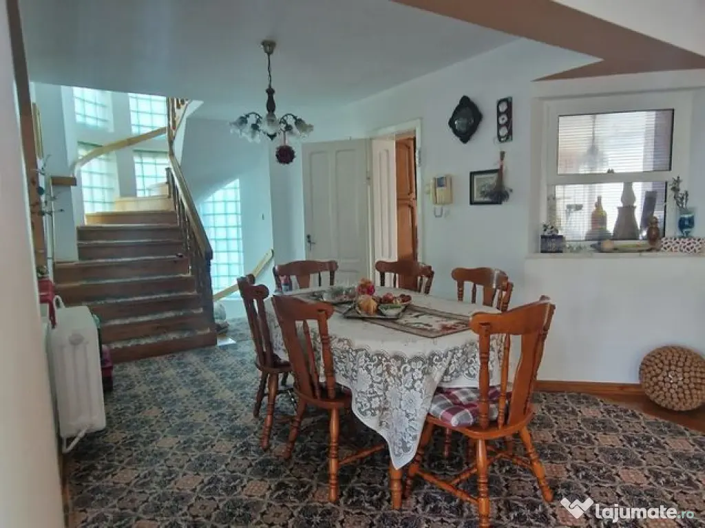 Casa - 1500 mp de teren - zona rezidențială schit 