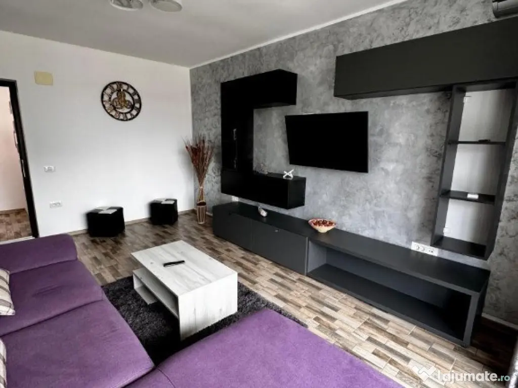 De vanzare apartament 2 camere, decomandat in Mamaia Nord, mobilat 