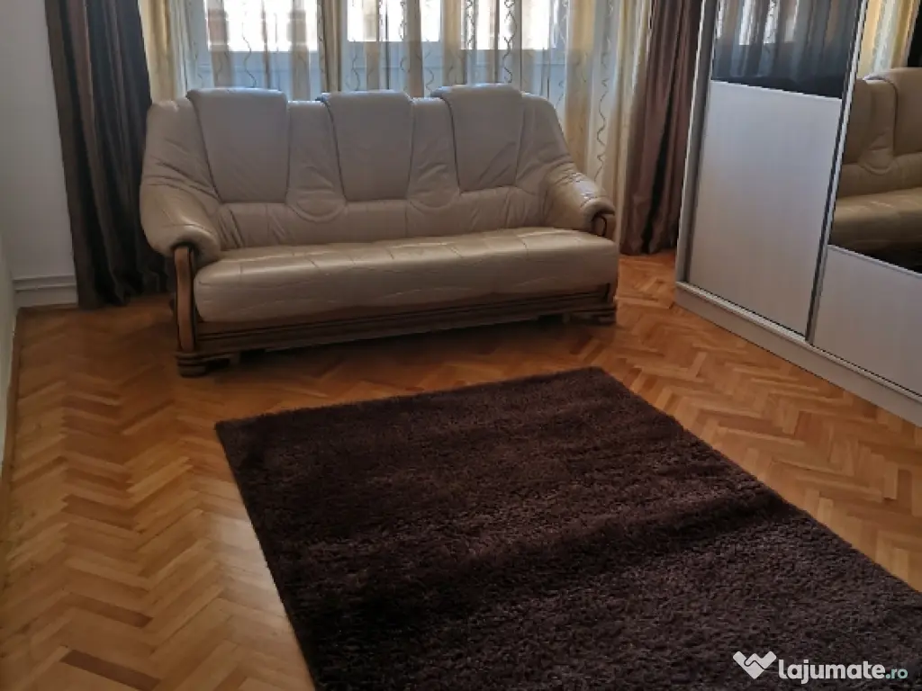 închiriez ap cu 2 camere str Dorobantilor 