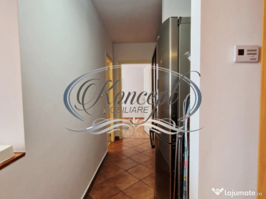 Apartament luminos in Andrei Muresanu, in vila cu parcare ac 