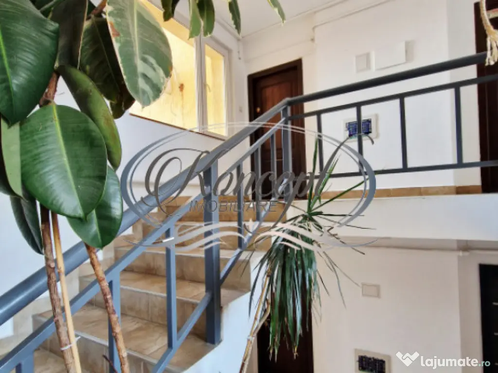 Apartament luminos in Andrei Muresanu, in vila cu parcare ac 