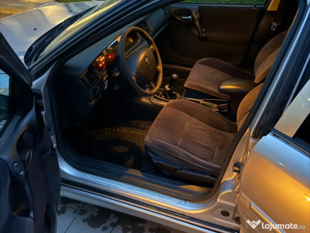 2001 Opel Vectra B 1.6i Facelift Mașina Bună 