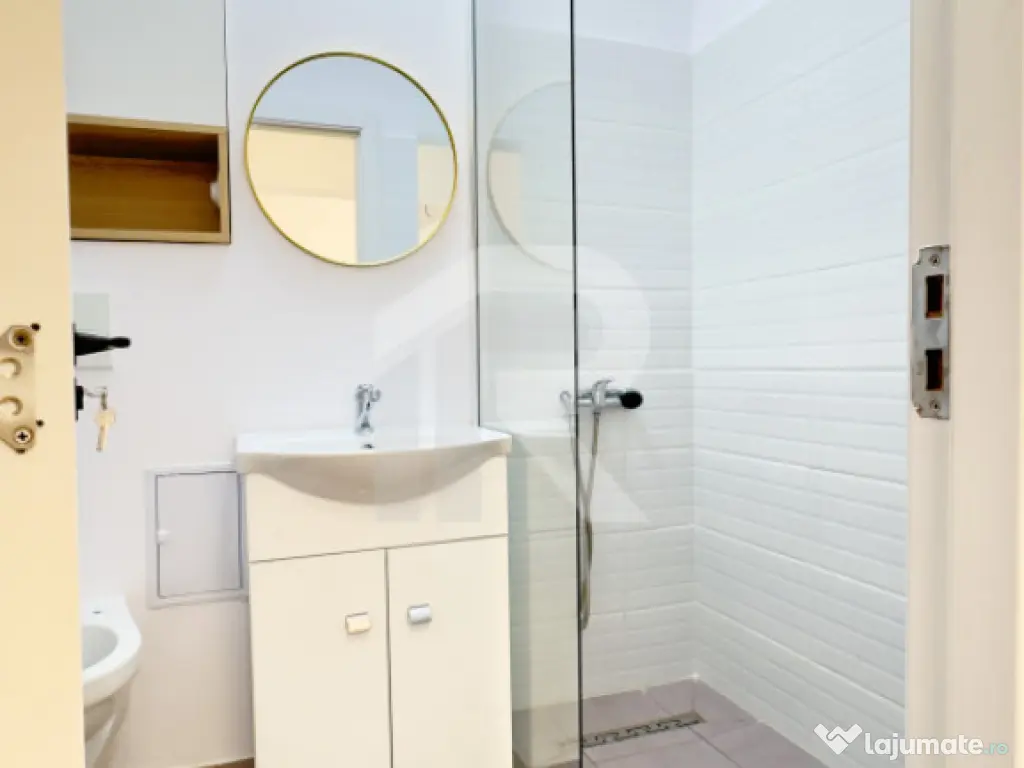 Studio, prima închiriere Drumul Taberei - Parc Moghioros, 