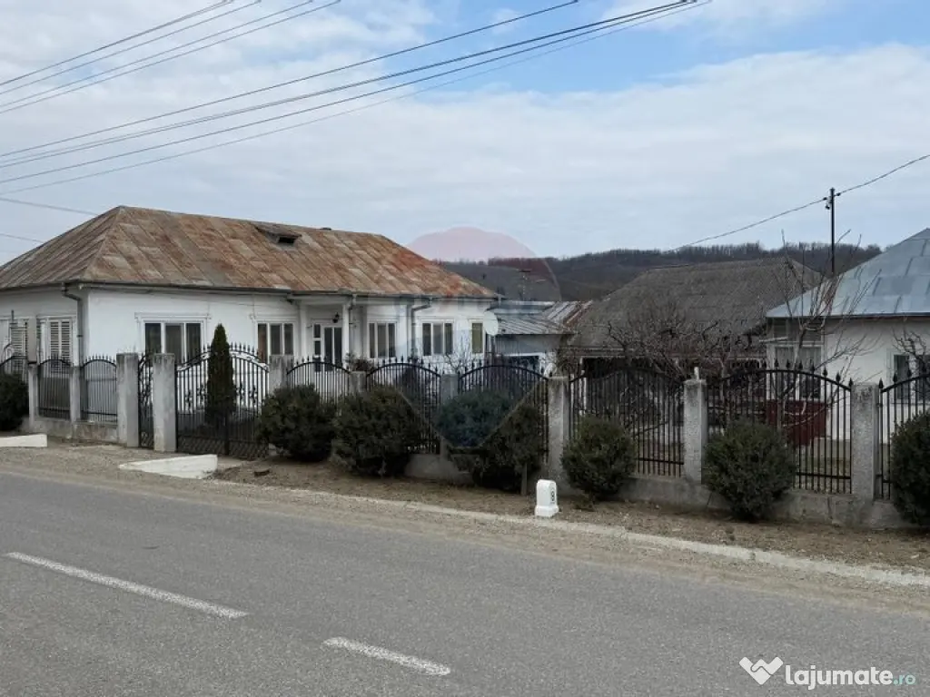 Casă / Vilă cu 3 camere de vânzare Fitionești