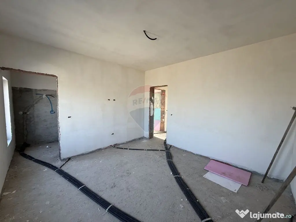 Casă cu 4 camere Campineanca 