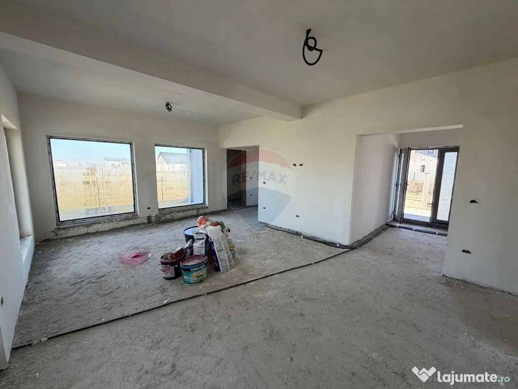 Casă cu 4 camere Campineanca 