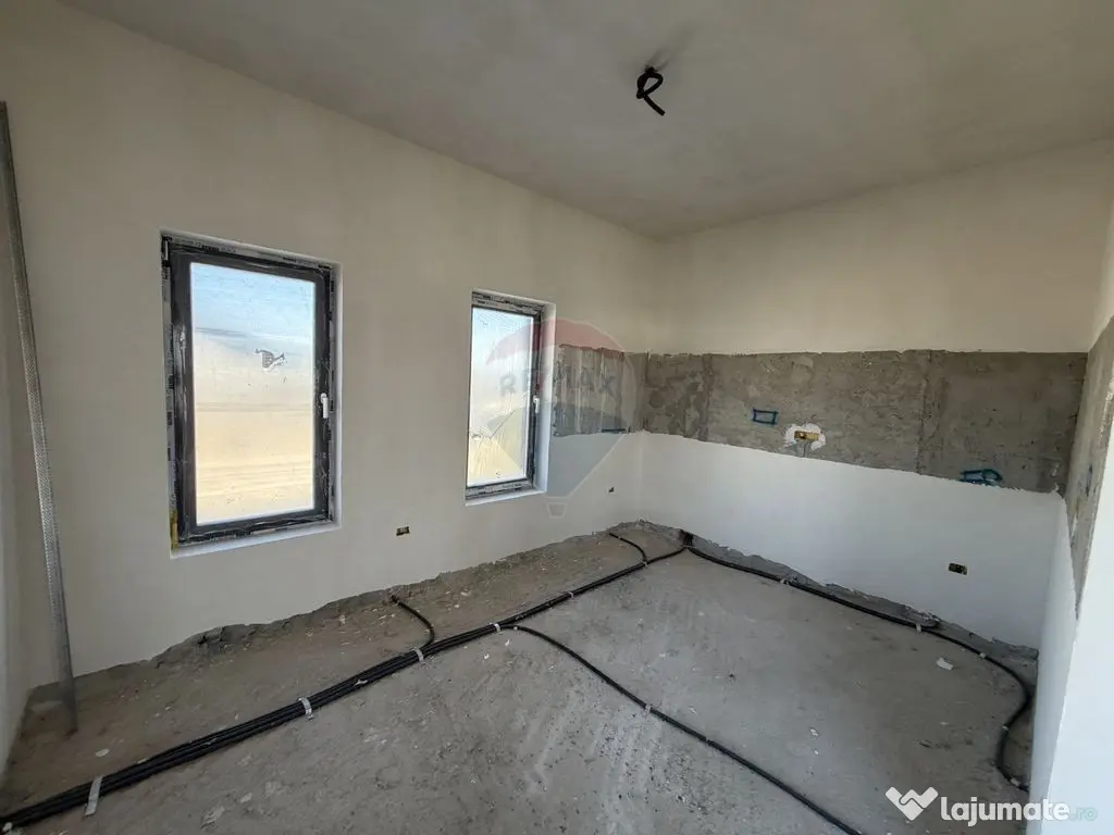 Casă cu 4 camere Campineanca 