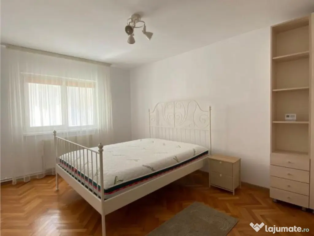 Apartament 2 camere Astra renovat cu loc de parcare inclus 