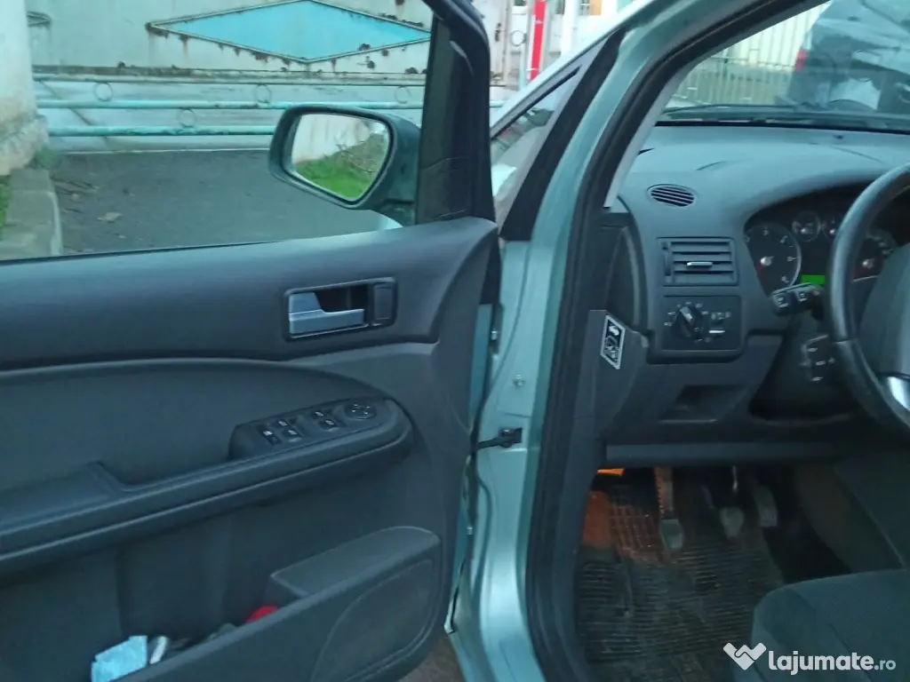 Ford c-max model Ghia 