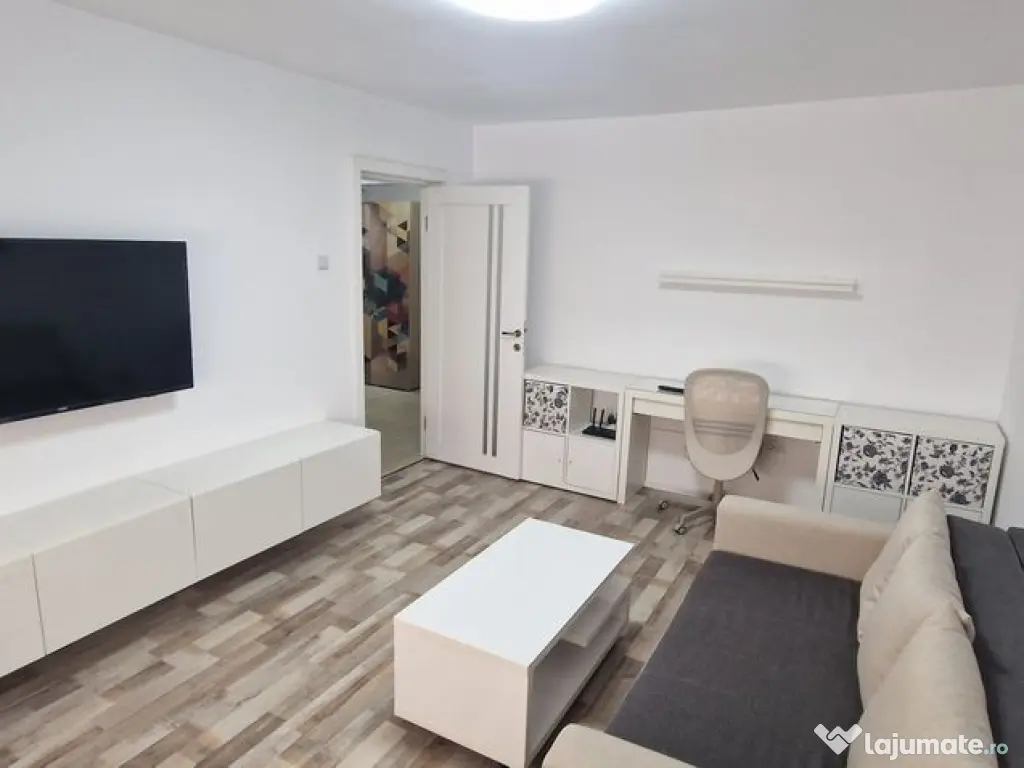 Apartament renovat zona Boema, 2 camere decomandate. 
