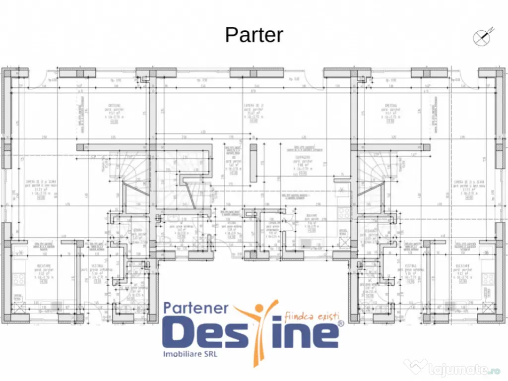 Case moderne tip triplex NZEB de vânzare în Brașov – zo 