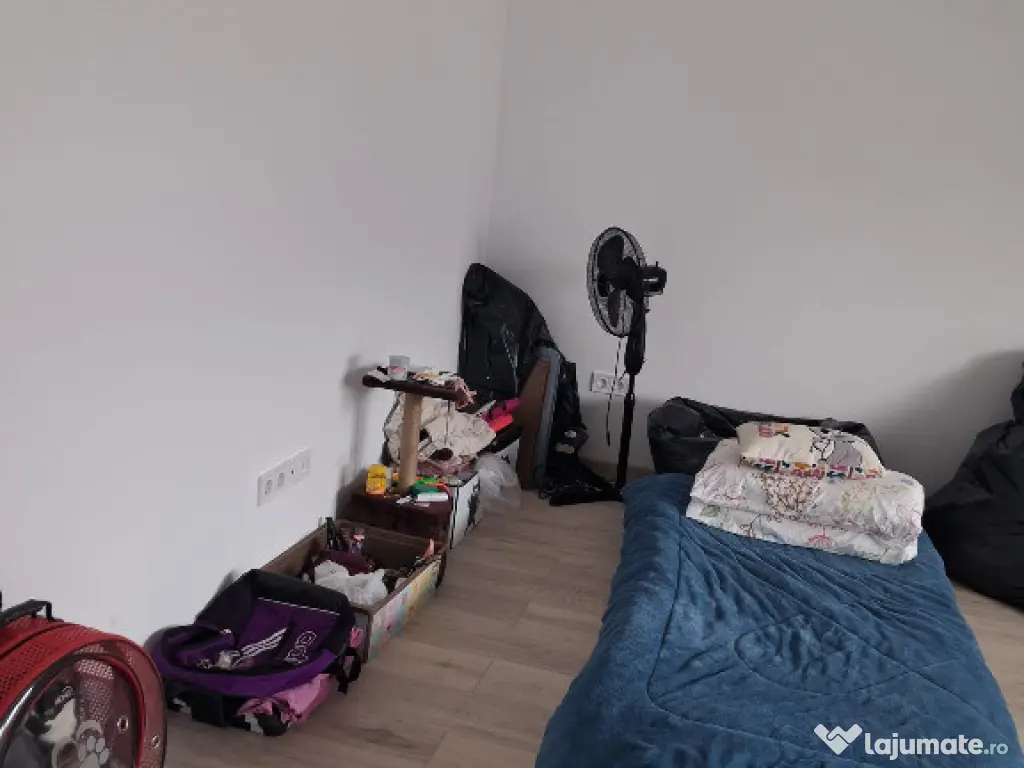 Apartament 2 camere, decomandat - zona Sanpetru