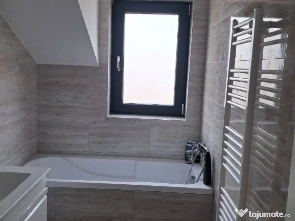 Apartament 2 camere, decomandat - zona Sanpetru