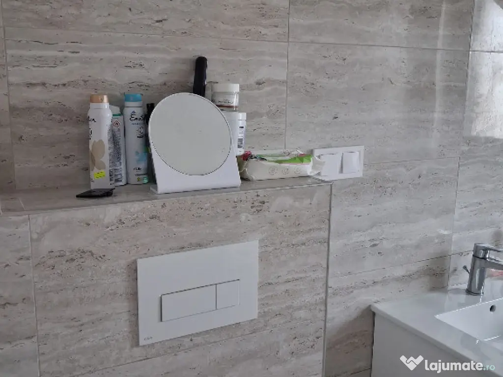 Apartament 2 camere, decomandat - zona Sanpetru