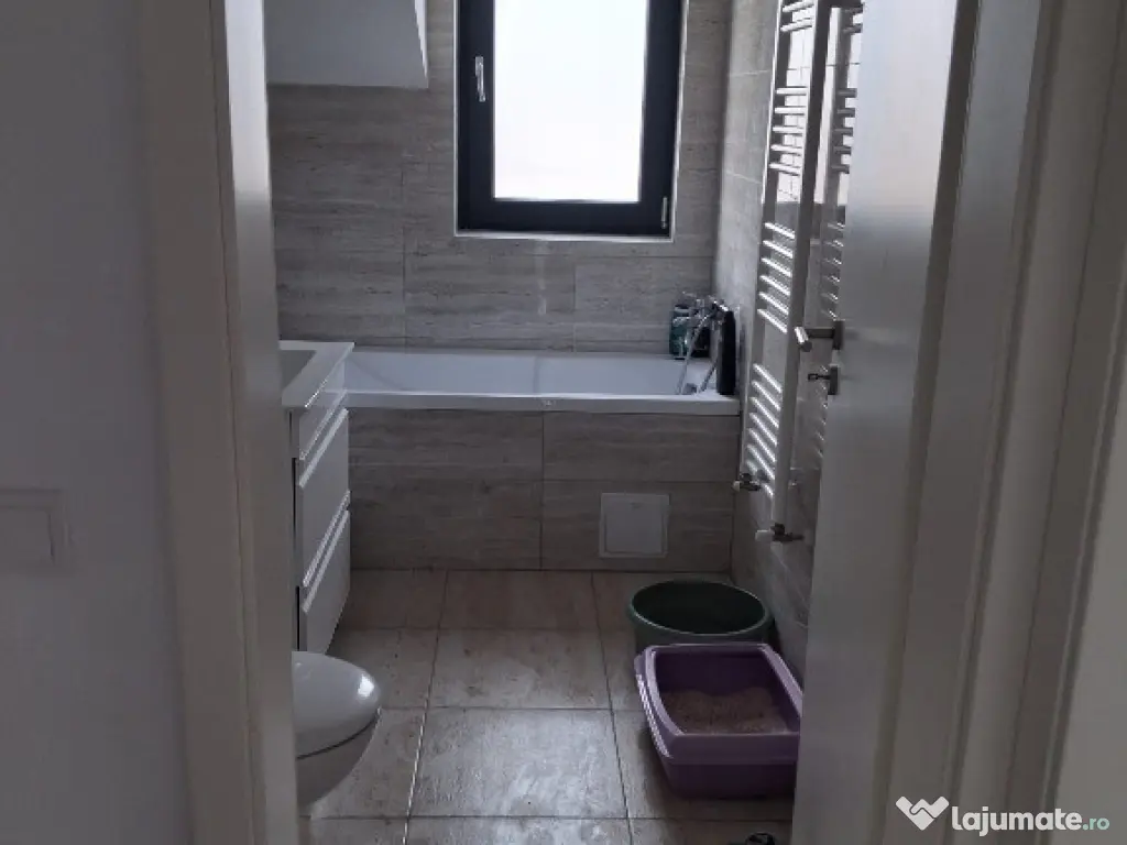 Apartament 2 camere, decomandat - zona Sanpetru