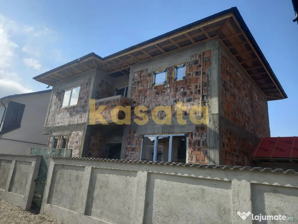 Vilă 4 camere Str. Diamantului | Curte 250 mp, pompă c?... 