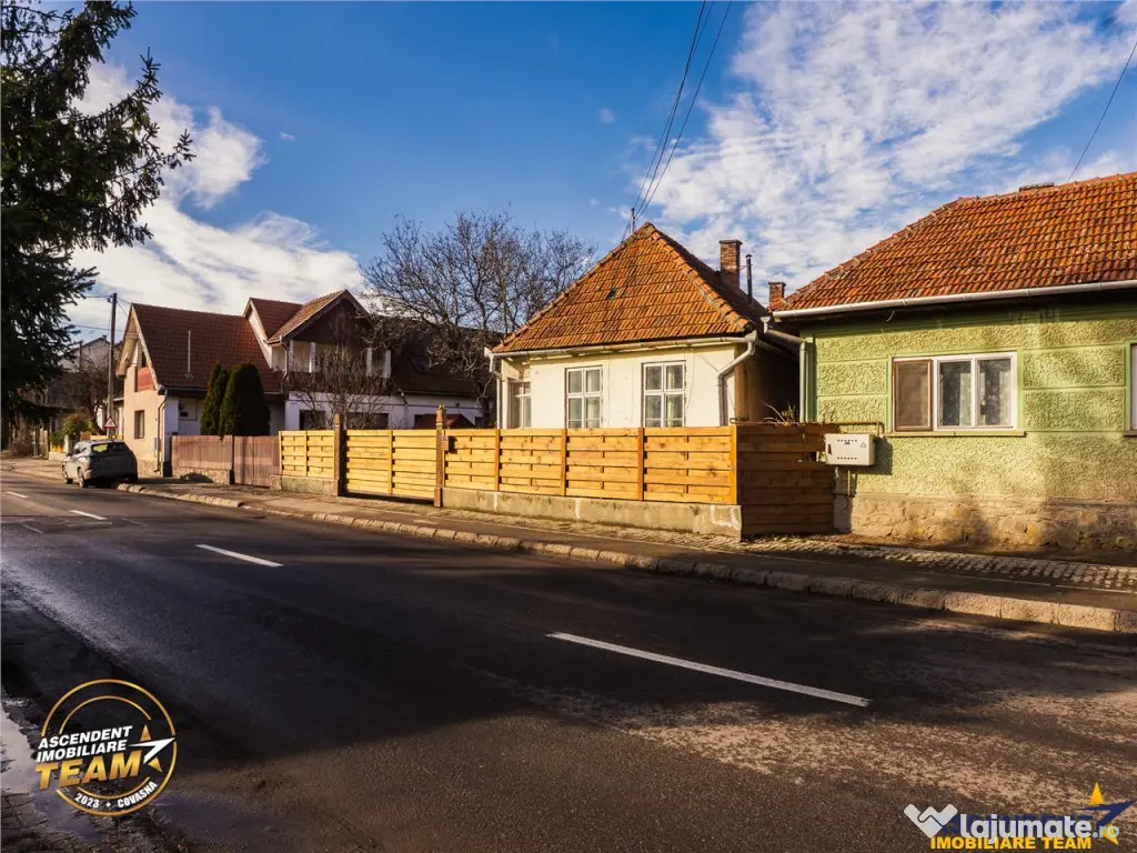 Casa din lemn, teren 384 mp: oportunitate de renovare, Simer 