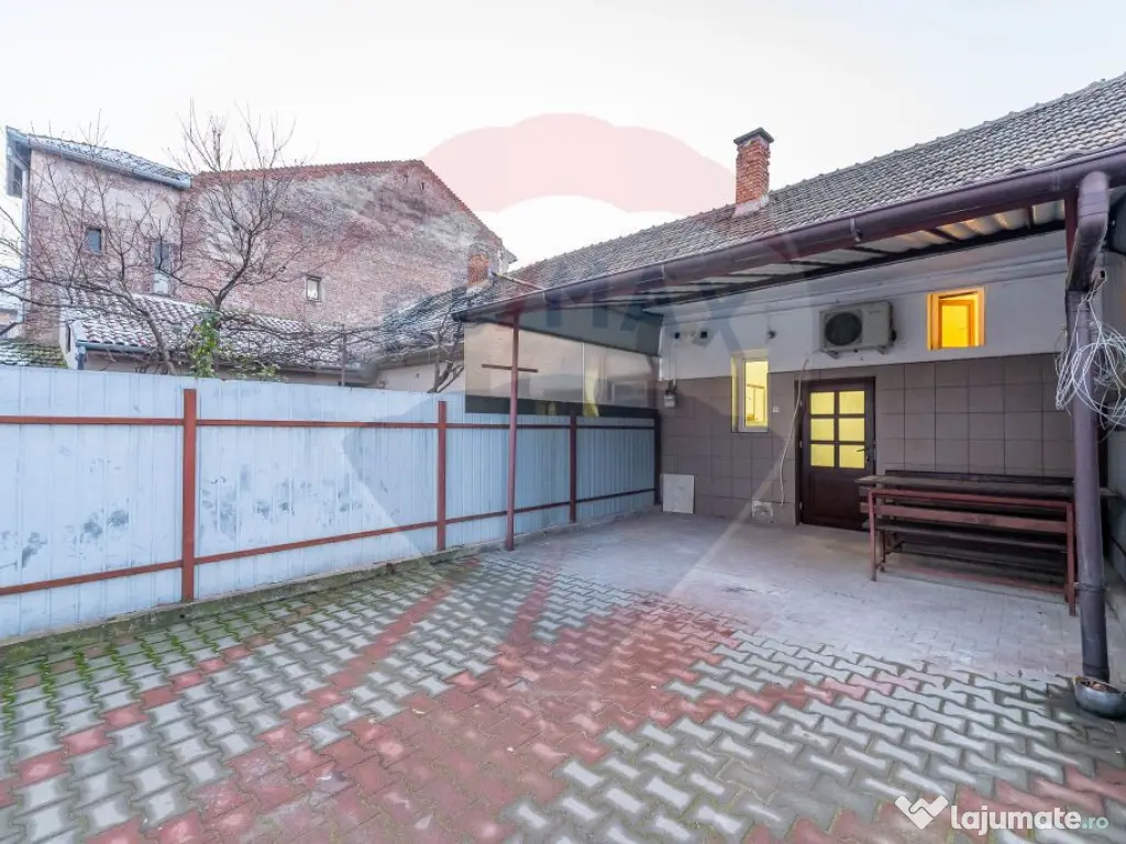 Apartament la casă de închiriat