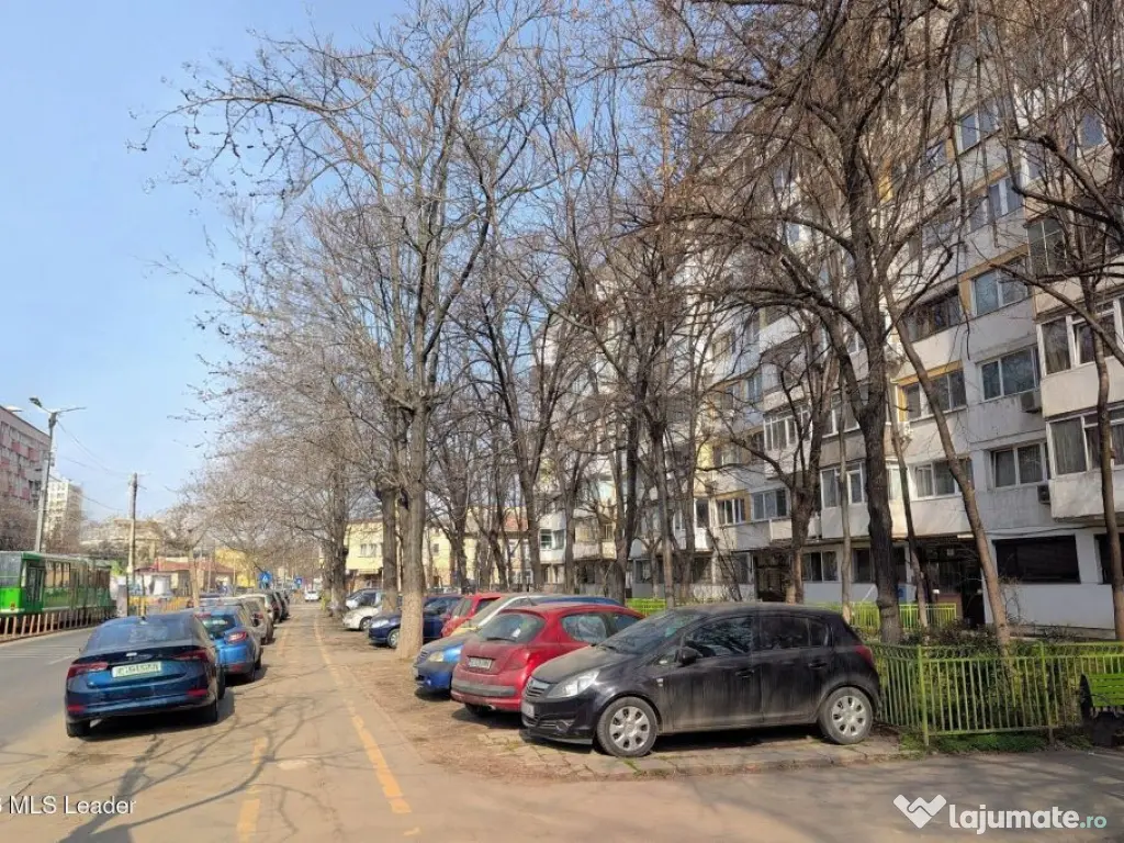 Eroii Revolutiei - Decomandat, Etaj 6, Vedere spate, Gata... 