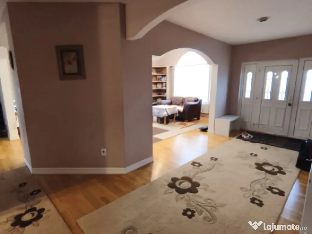 Casa in stil american, 150mp, 3000mp teren, Radauti