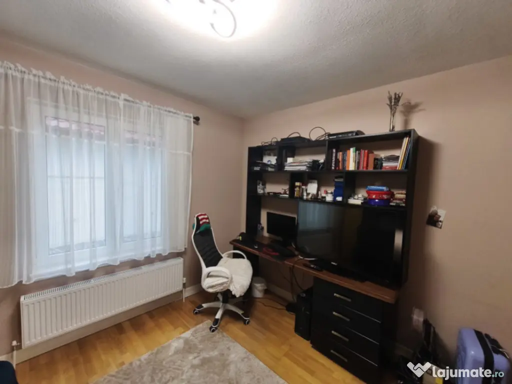 Casa in stil american, 150mp, 3000mp teren, Radauti