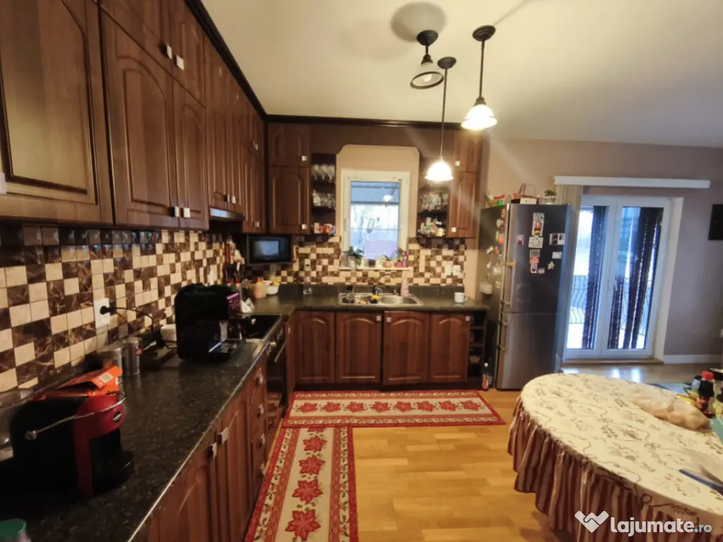 Casa in stil american, 150mp, 3000mp teren, Radauti