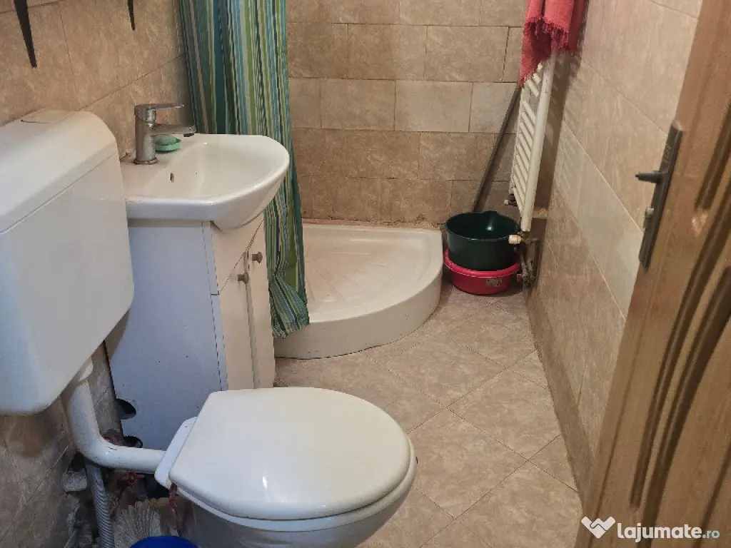 Inchiriez garsoniera in Deva, zona Dacia, etaj 3, mobilata, utilata