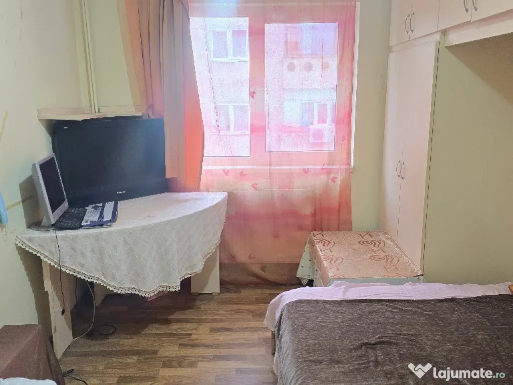 Inchiriez garsoniera in Deva, zona Dacia, etaj 3, mobilata, utilata