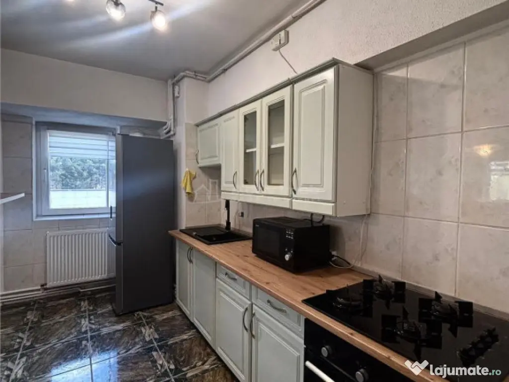 3 Camere, Bd. Libertatii (Unirii), Parcare, Centrala Proprie 