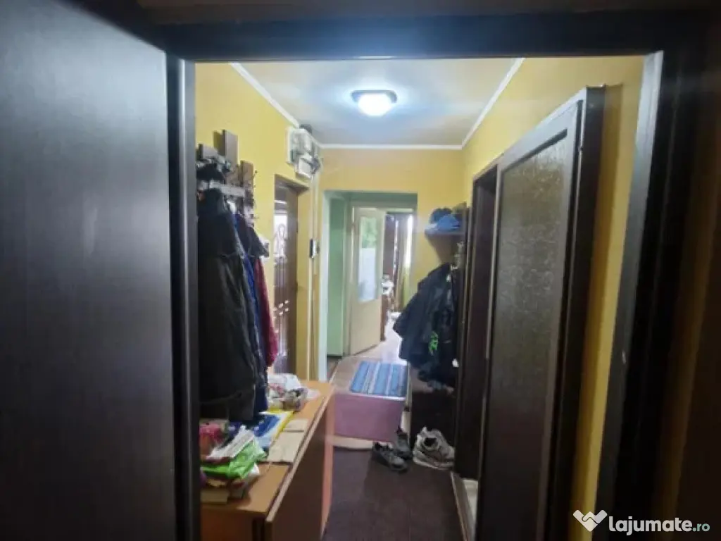 Apartament 3 camere confort 1 decomandat, zona Obor, suprafa